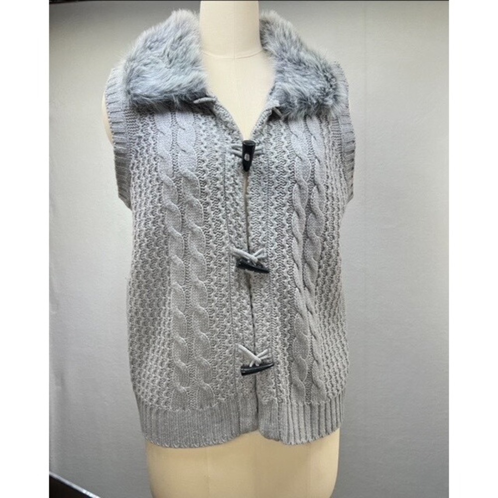 Yarn Art Womens Faux Fur Gray Fall/Winter Vest Sweater Cardigan Cable Knit L - Picture 1 of 9